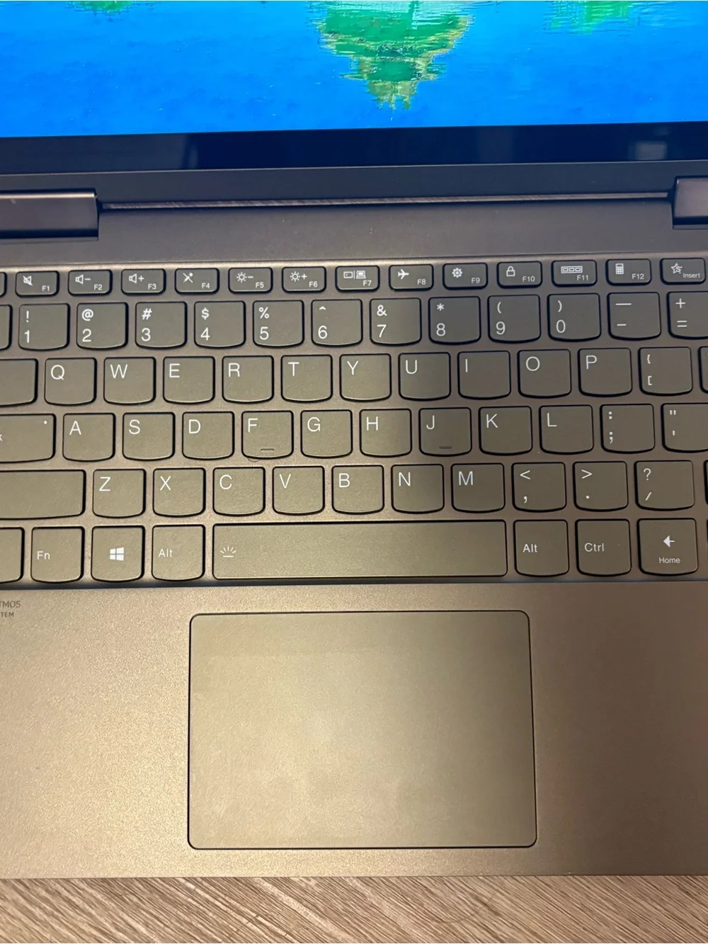 Lenovo yoga Laptop Touchscreen Has fingerprint password access Mild wear